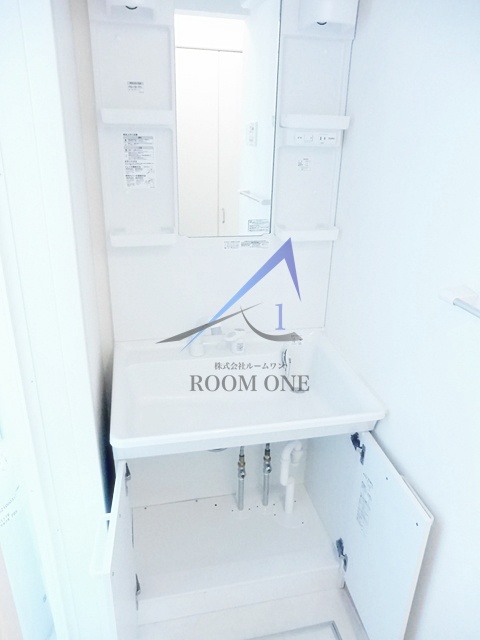 洗面設備　独立洗面台です。