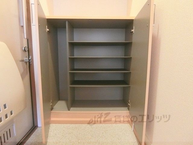 その他設備　下駄箱