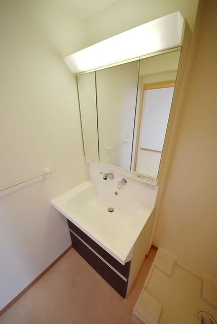 洗面設備　★きれいなシャンプードレッサー★