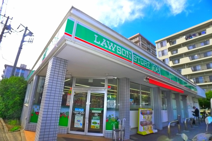 コンビニ　100円ローソン（コンビニ）まで57m