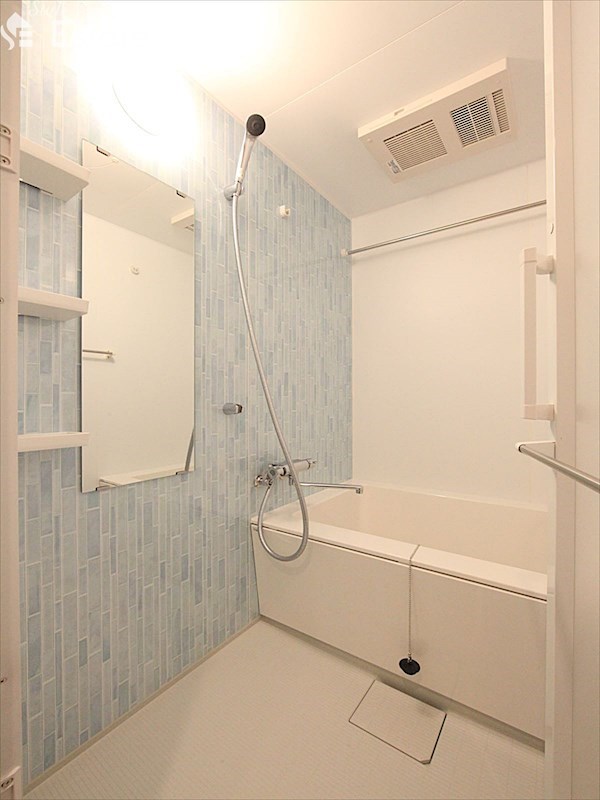 バス・シャワールーム　バスルーム