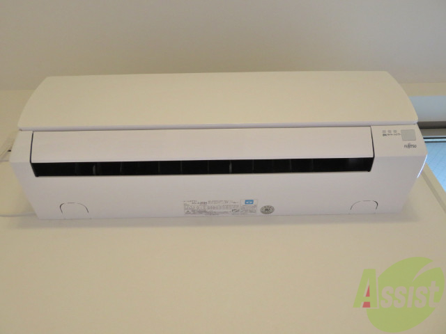 その他設備　エアコンはこんな感じのが設置されてます。