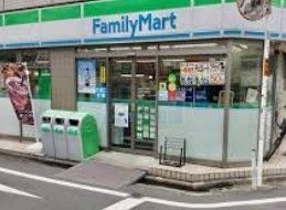 コンビニ　ファミリーマートいずみや高田店（コンビニ）まで200m