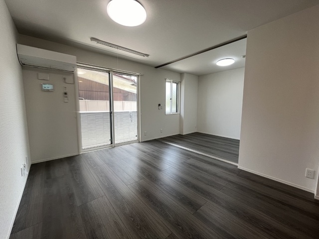 居室・リビング　リビング（ＡＣ・室内物干し）