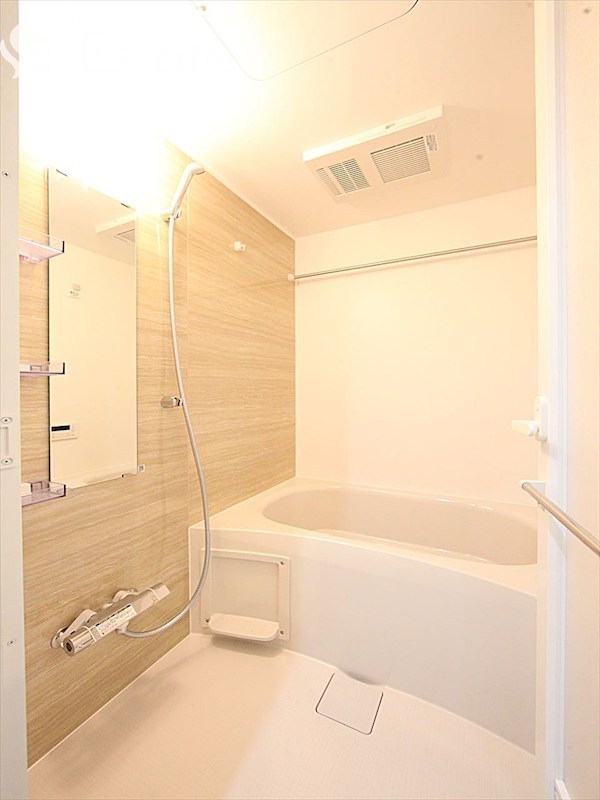 バス・シャワールーム　バスルーム