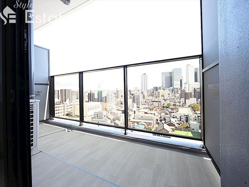 バルコニー　バルコニー