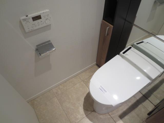 トイレ　ウォシュレット