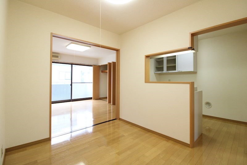 居室・リビング　※別部屋参考写真