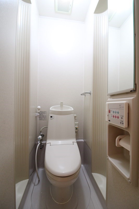 トイレ　※別部屋参考写真