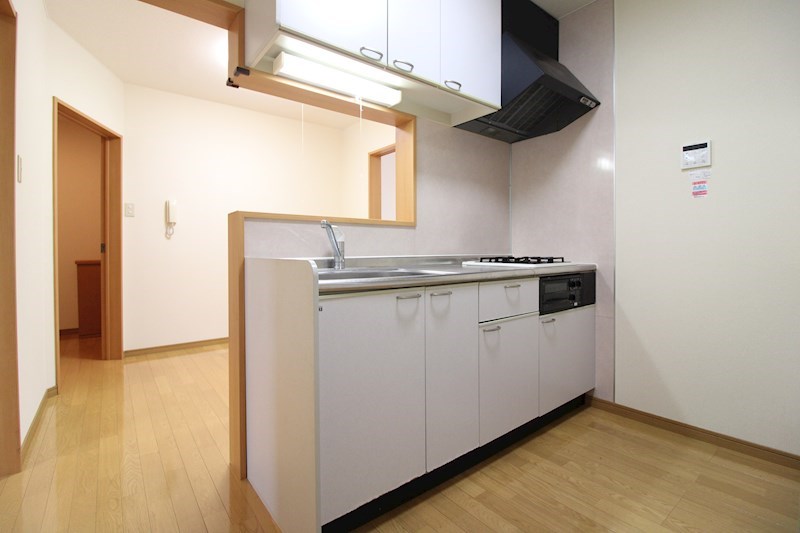 キッチン　※別部屋参考写真