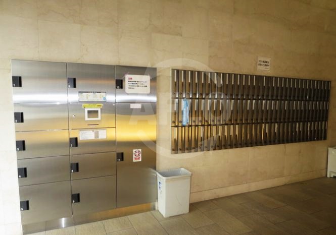 その他設備　エスライズ難波EAST　宅配ボックス