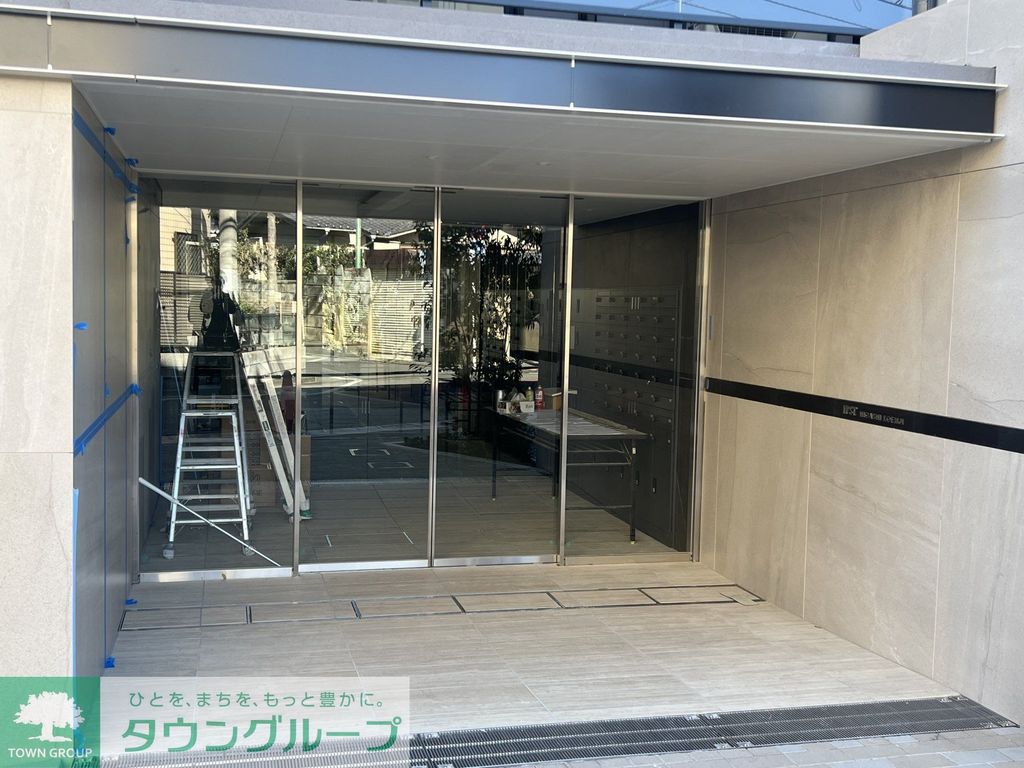 エントランス　エントランス