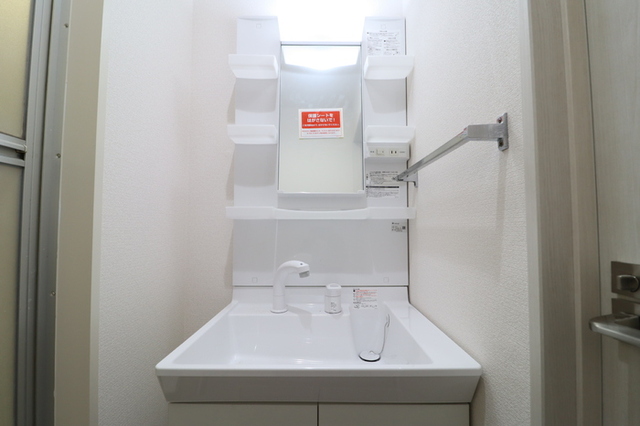 洗面設備　洗髪洗面化粧台