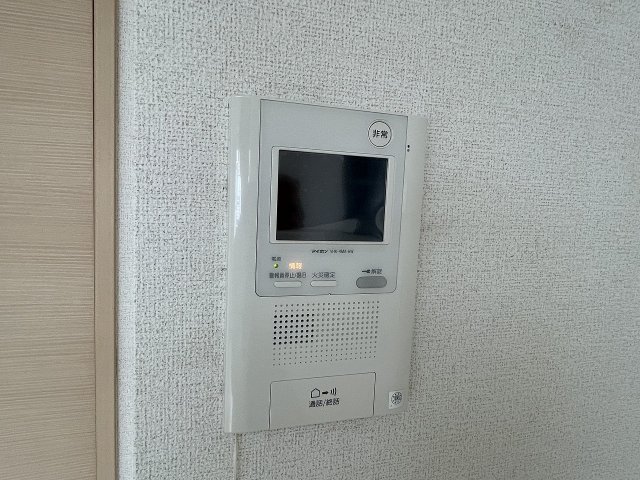 セキュリティ　TVモニター付きインターホンです