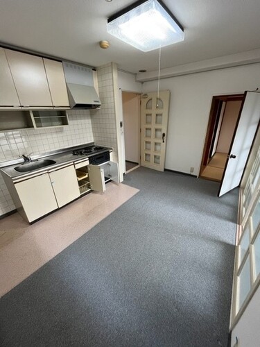 居室・リビング　ダイニングキッチン　※前回募集時2022年12月の写真