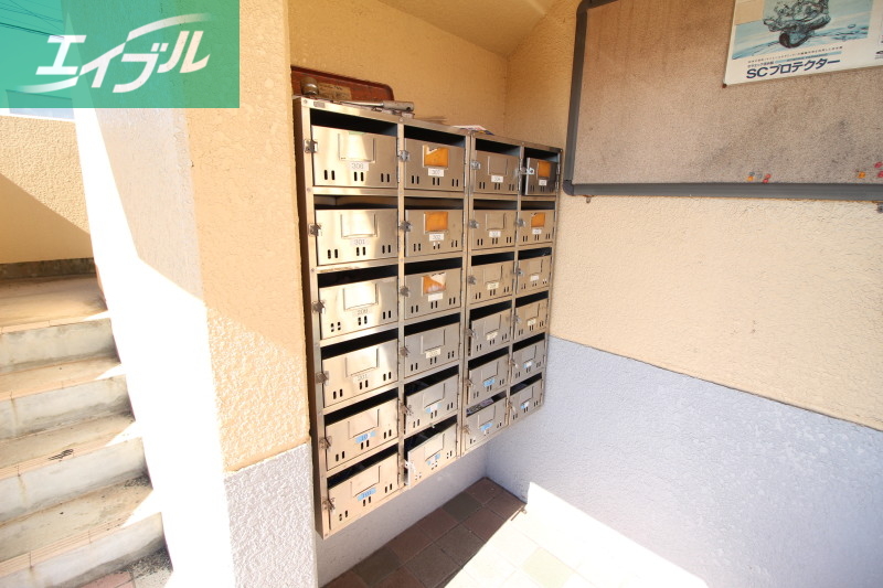 エントランス　集合ポスト