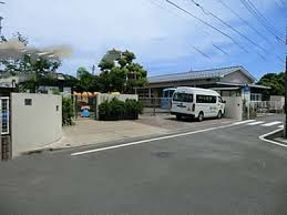 幼稚園・保育園　しらゆり幼稚園（幼稚園・保育園）まで1471m