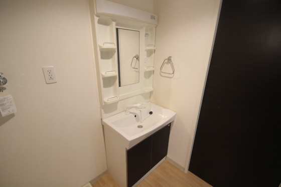 洗面設備　※別部屋の写真です