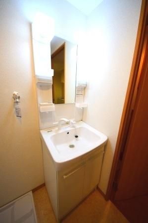 洗面設備　★インターネット光回線利用無料★オートロックエントランス★