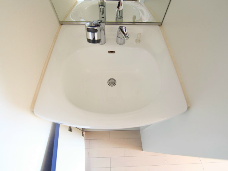 洗面設備　独立洗面台付（シャンプードレッサー付）