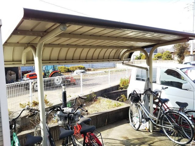その他　無料駐輪場完備です。