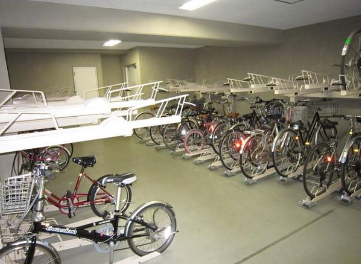 その他　★駐輪場スペース完備★