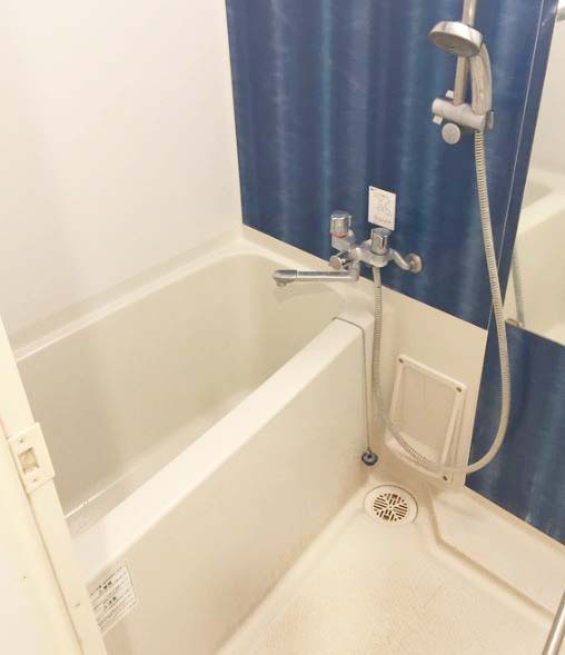 バス・シャワールーム　★ゆったりとできる広さの浴槽★