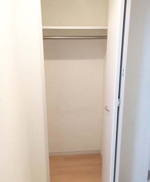 収納　★ハンガーラック付き収納★