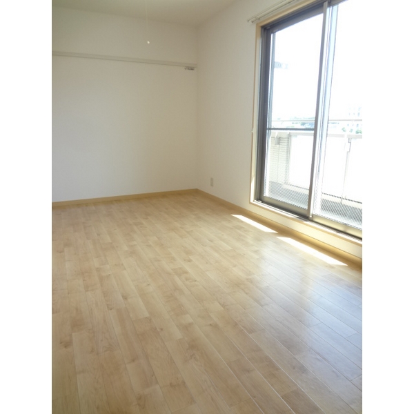 居室・リビング　広々7.5帖の洋室♪