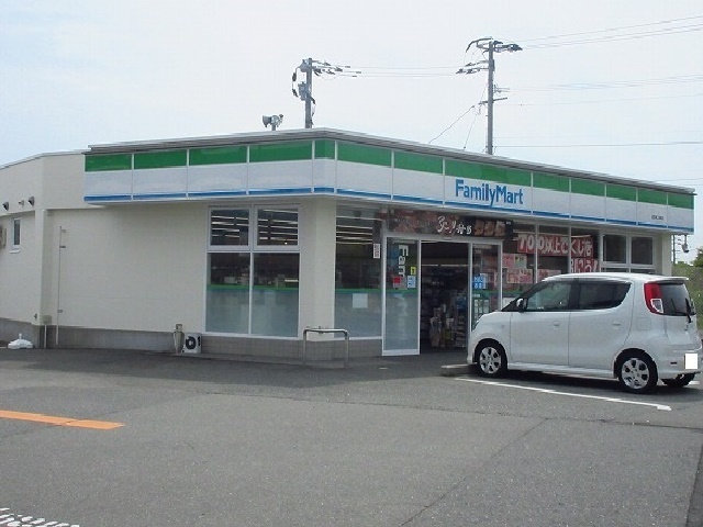 コンビニ　ファミリーマート上峰店（コンビニ）まで480m