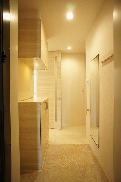 玄関　すっきりシンプルな玄関スペースです！