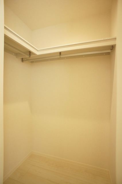 収納　奥行のある収納付です！増えがちな荷物をスッキリ収納できます！