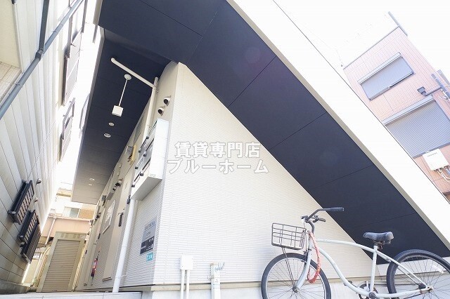 建物外観　木造2階建てのきれいな物件！