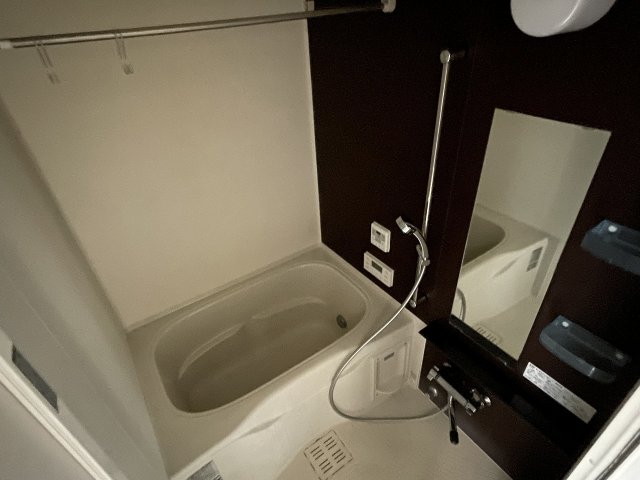 バス・シャワールーム　お風呂です