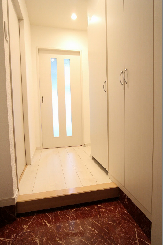 玄関　シューズボックス付