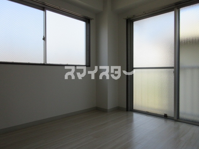 居室・リビング　※別部屋参考写真