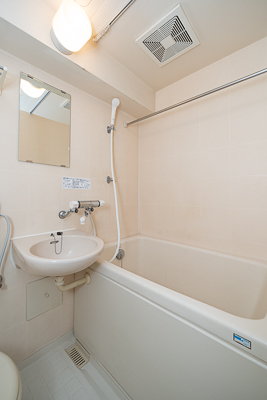 バス・シャワールーム　バスルーム