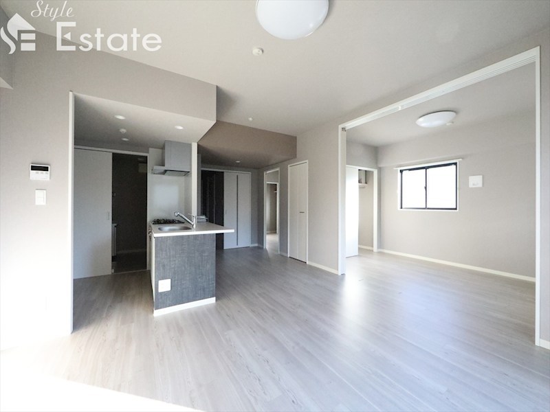 居室・リビング　リビング