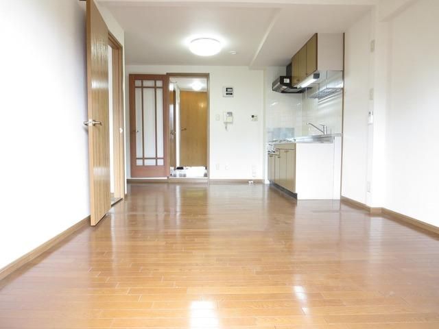 居室・リビング　★お部屋探しはタウンハウジング稲田堤店まで★