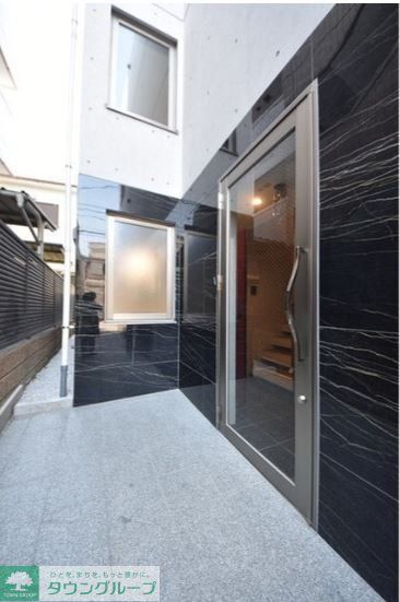 建物外観　エントランス
