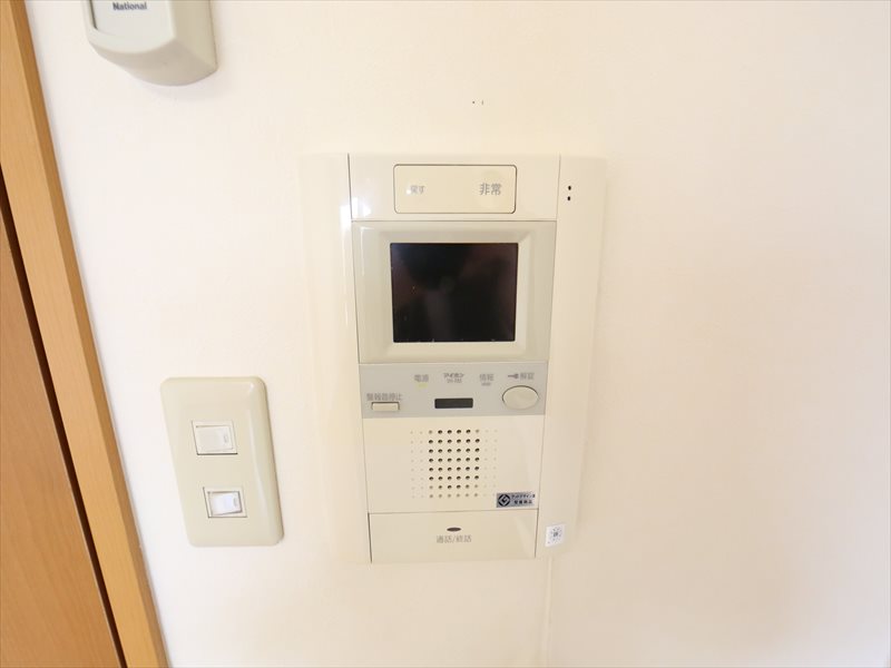 セキュリティ　モニター付きインターホン