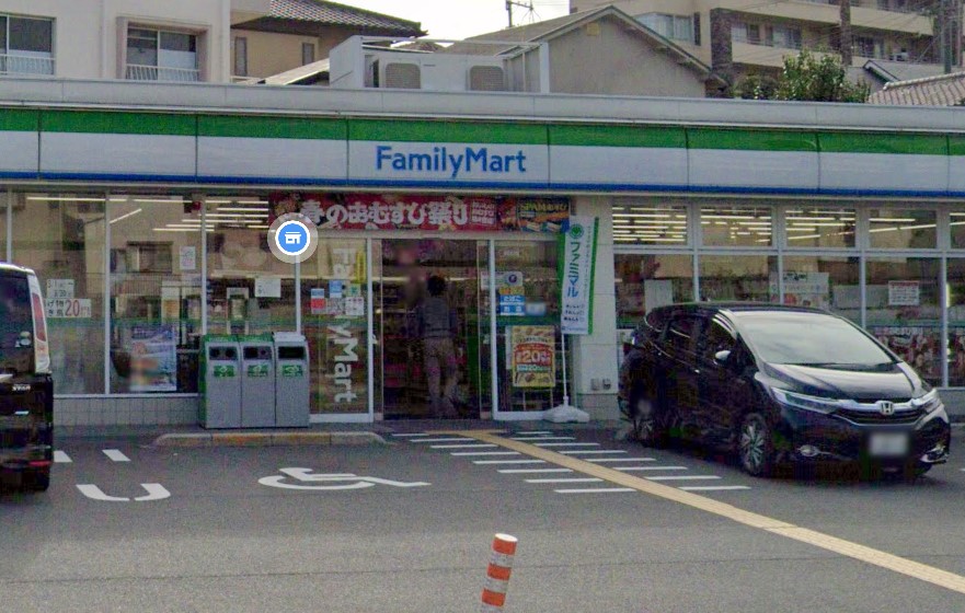 コンビニ　ファミリーマート 豊中岡町北店（コンビニ）まで399m