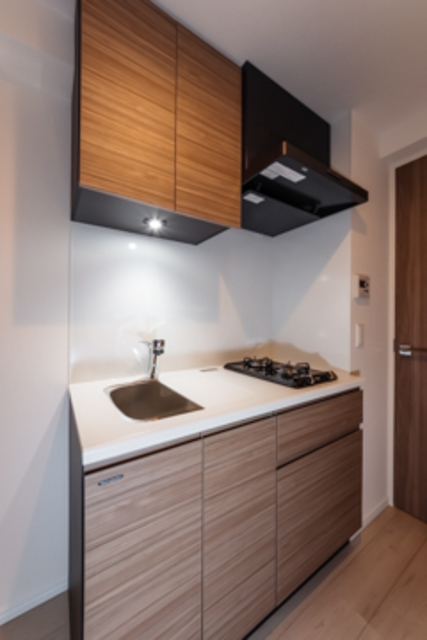 キッチン　2F、フロアによりフローリングの色が異なります