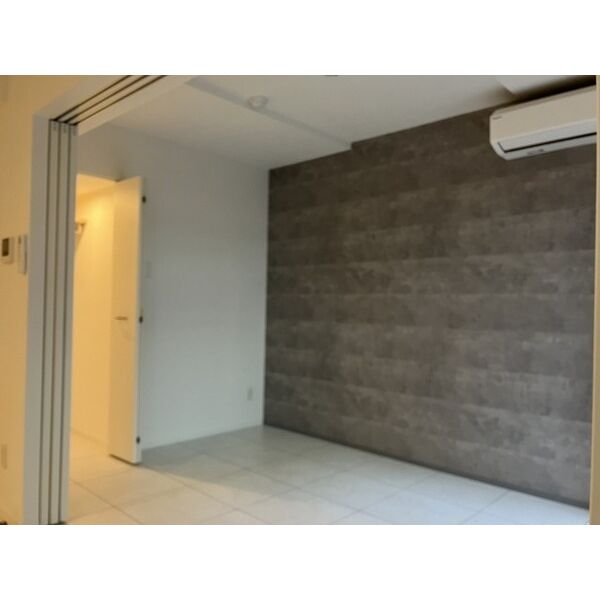 居室・リビング　きれいな洋室です