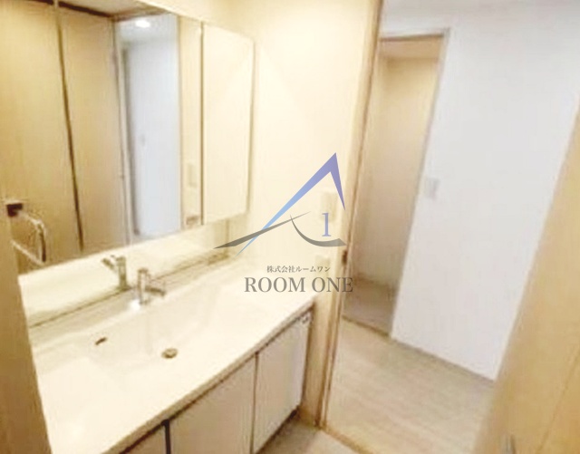 洗面設備　洗面台です。