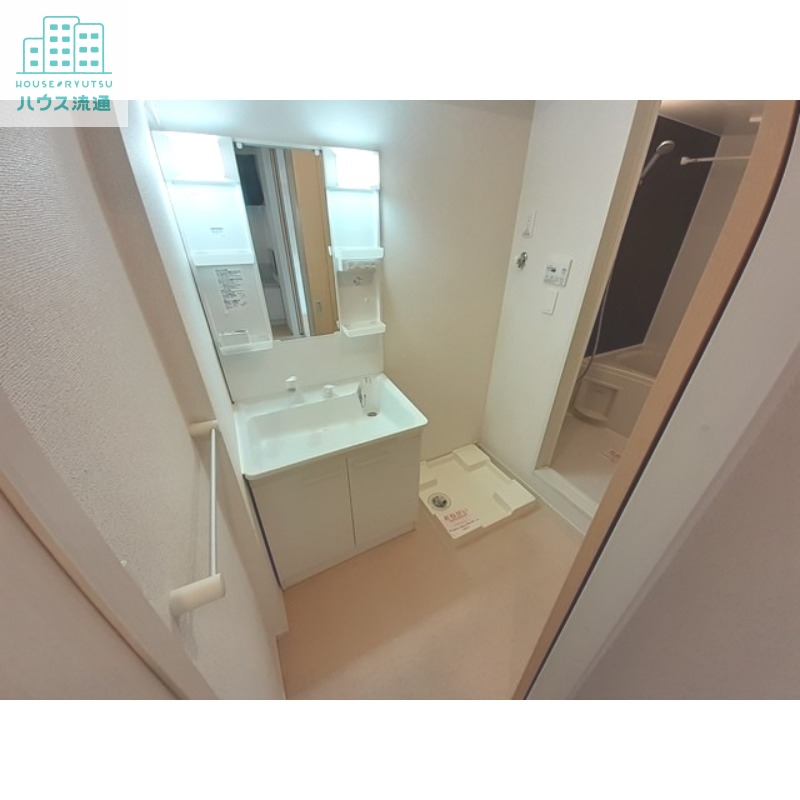 洗面設備　※別号室の写真です