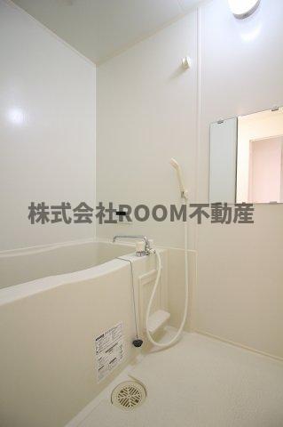 バス・シャワールーム　ゆったり過ごせるお風呂です