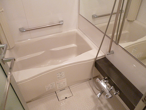 バス・シャワールーム　※別部屋の参考写真です。