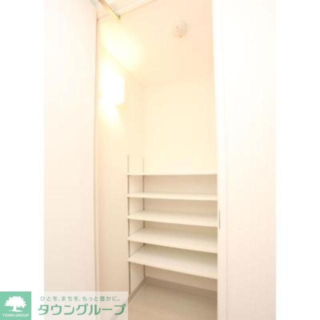 玄関　※写真は同タイプ住戸です。