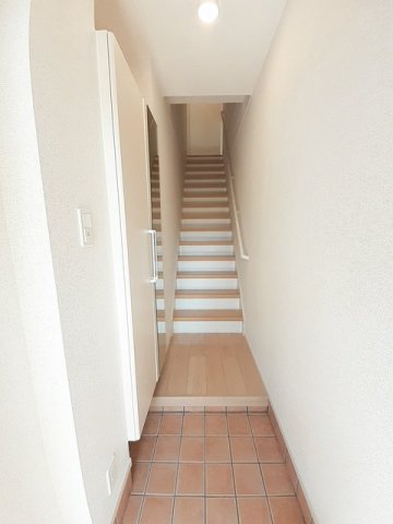 玄関　収納もある玄関です